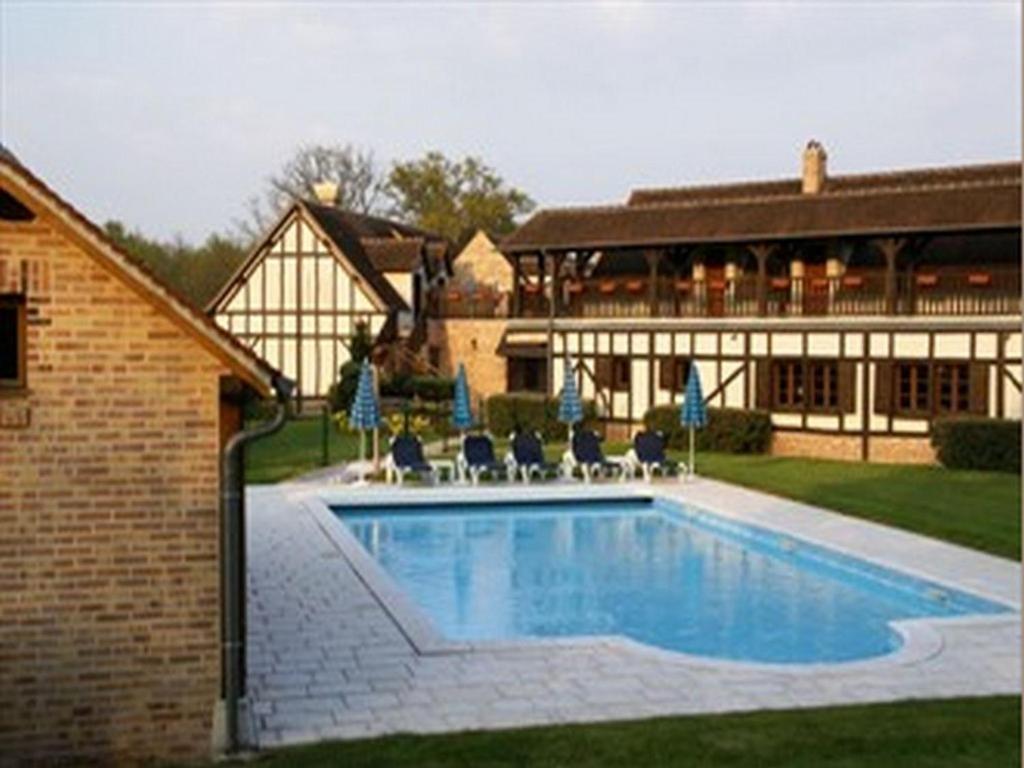 L'Oree Des Chenes, The Originals Relais La Ferté-Saint-Aubin Buitenkant foto